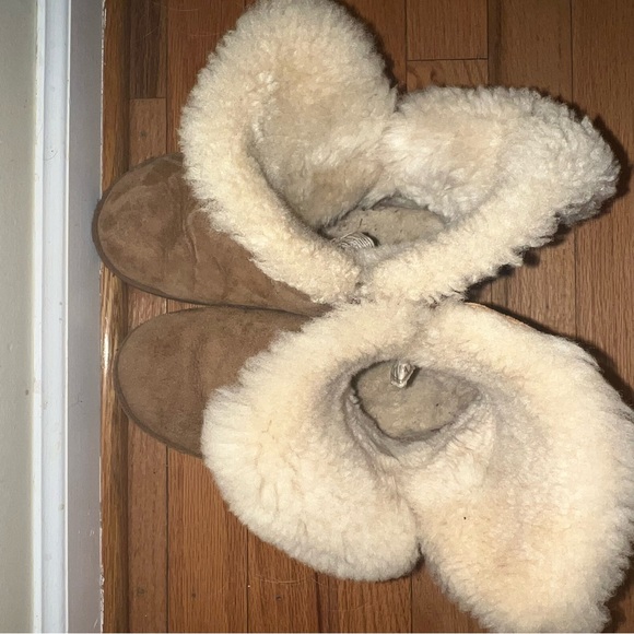 Ugg Boots - Picture 5 of 7